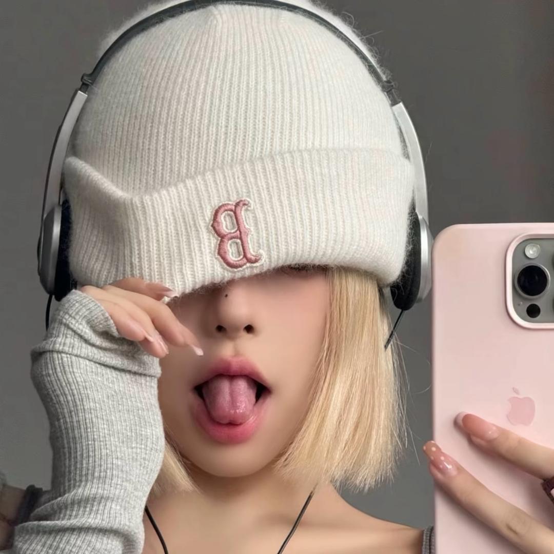 媛.