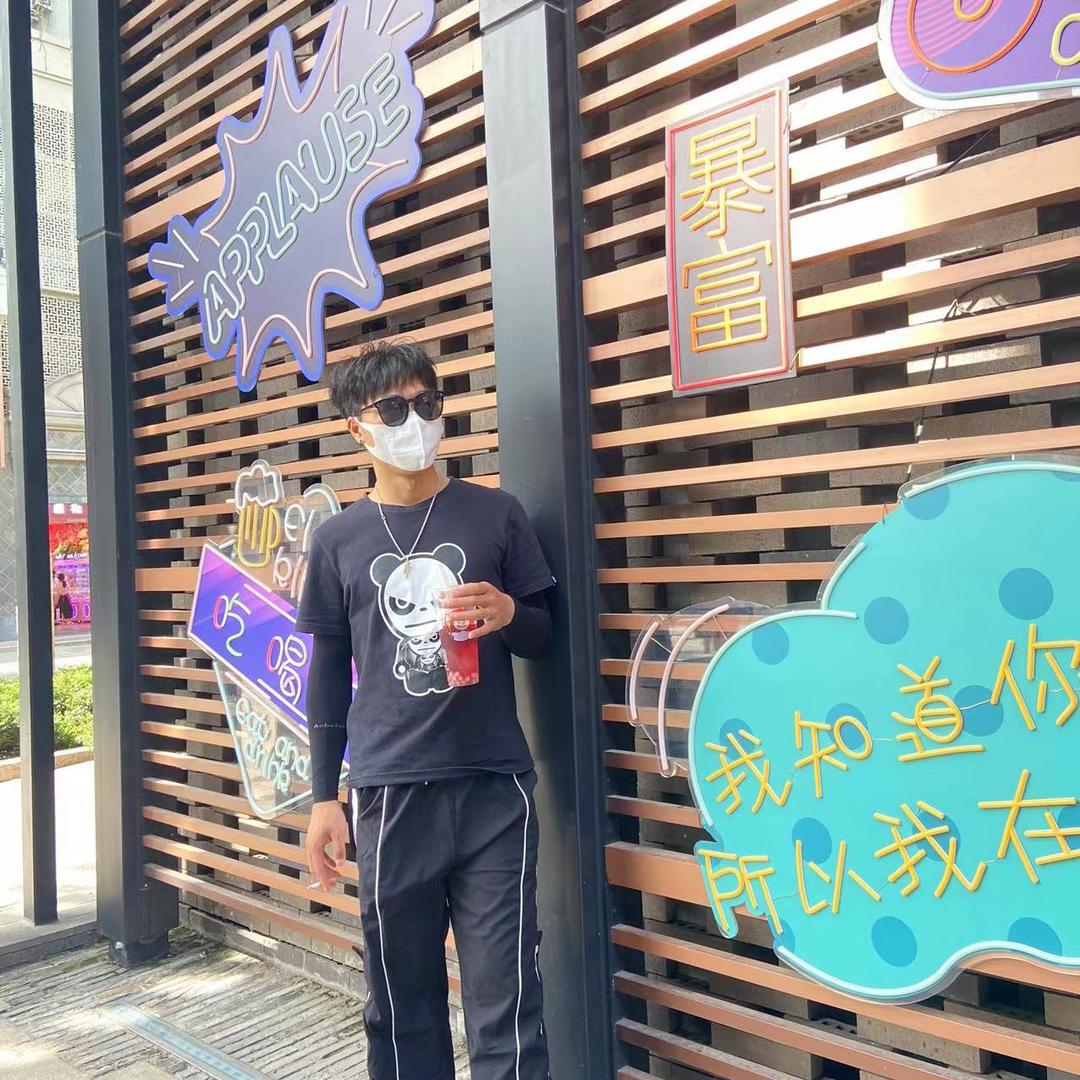 荣仔仔