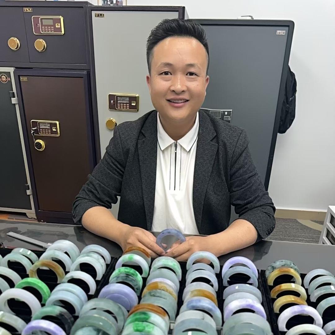 樊荣清翡翠