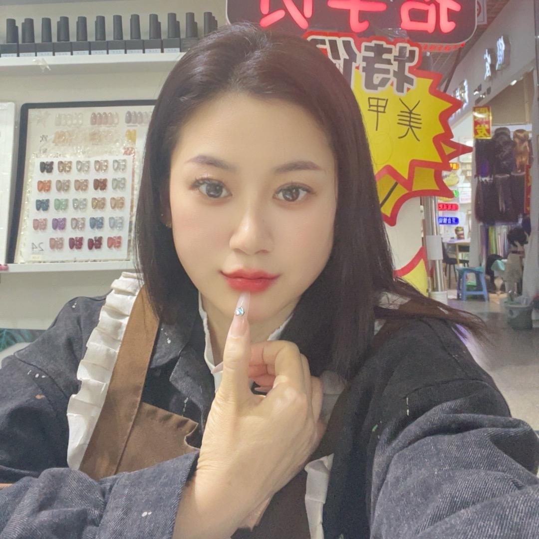 @维奈儿 美甲 美睫 招学员