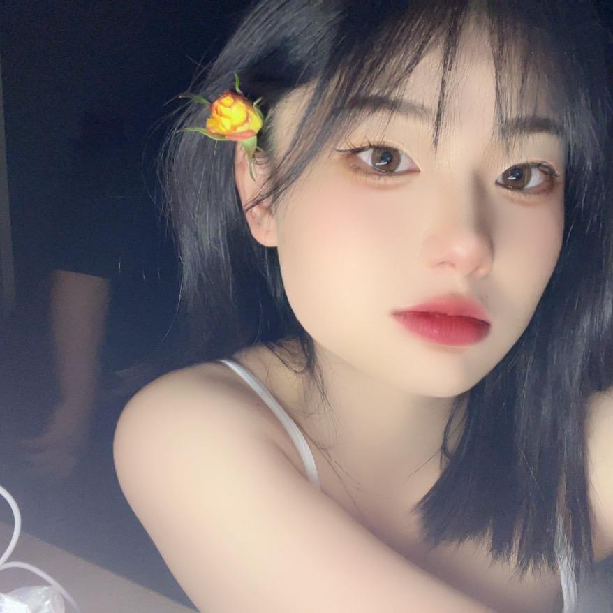 嘴馋小灿