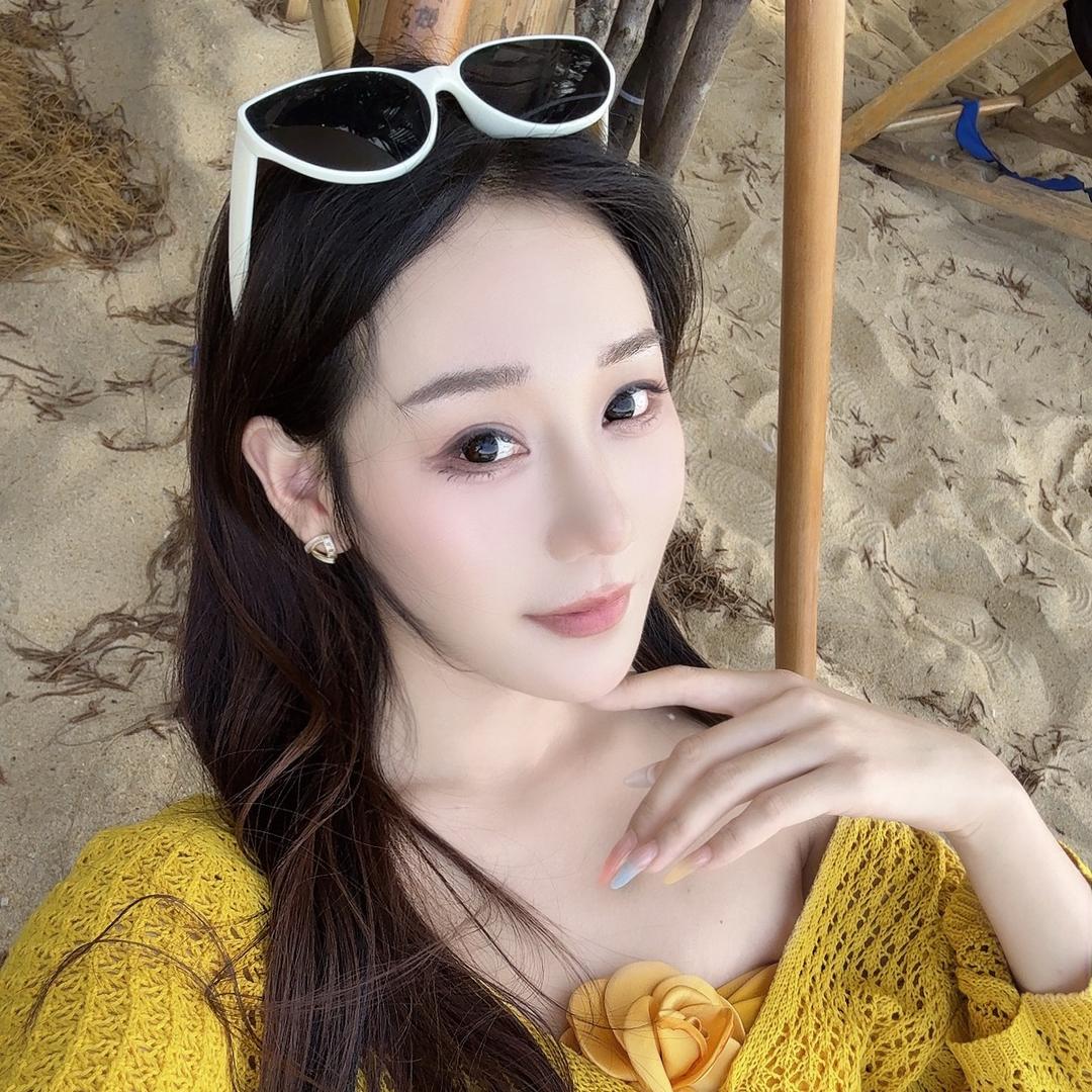 有啤酒肚的仙女