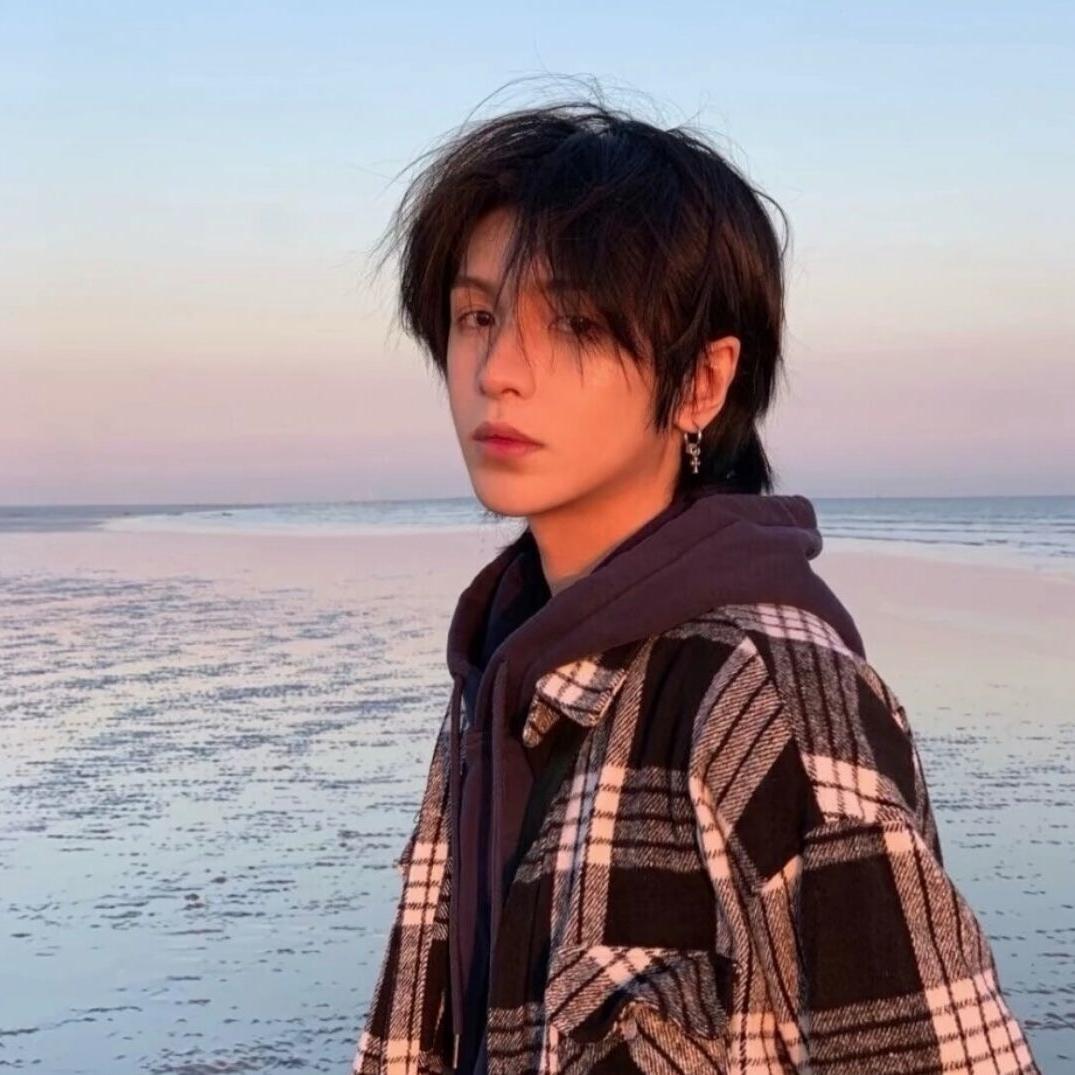 白杨（打任务👀🐷✌️）