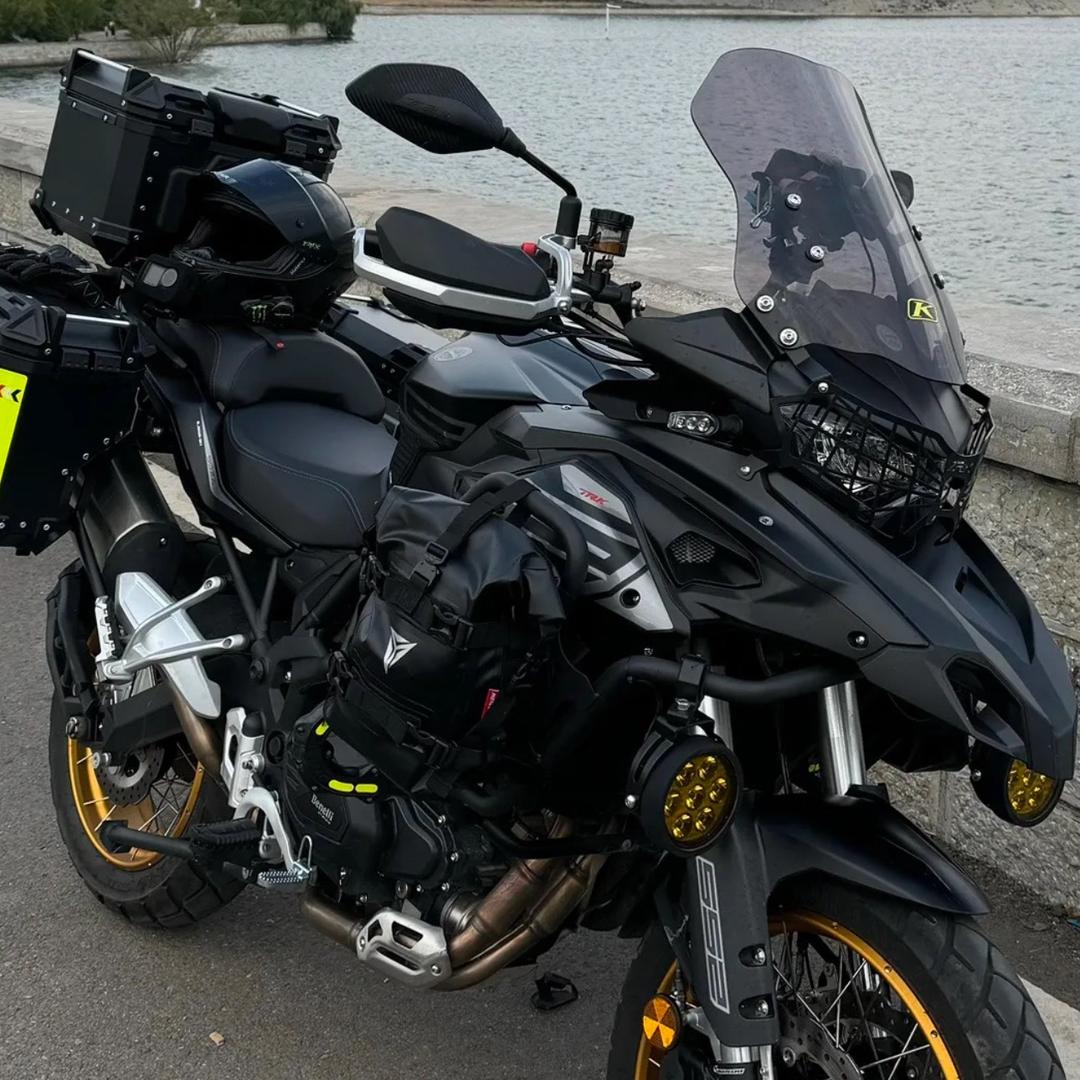 🛵🧍‍♂️爱骑摩托大叔……