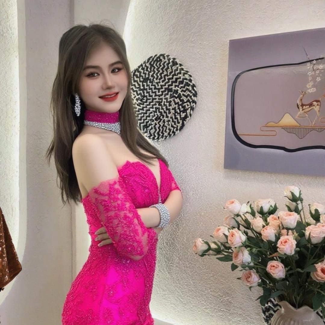 我是你妈未来的儿媳妇