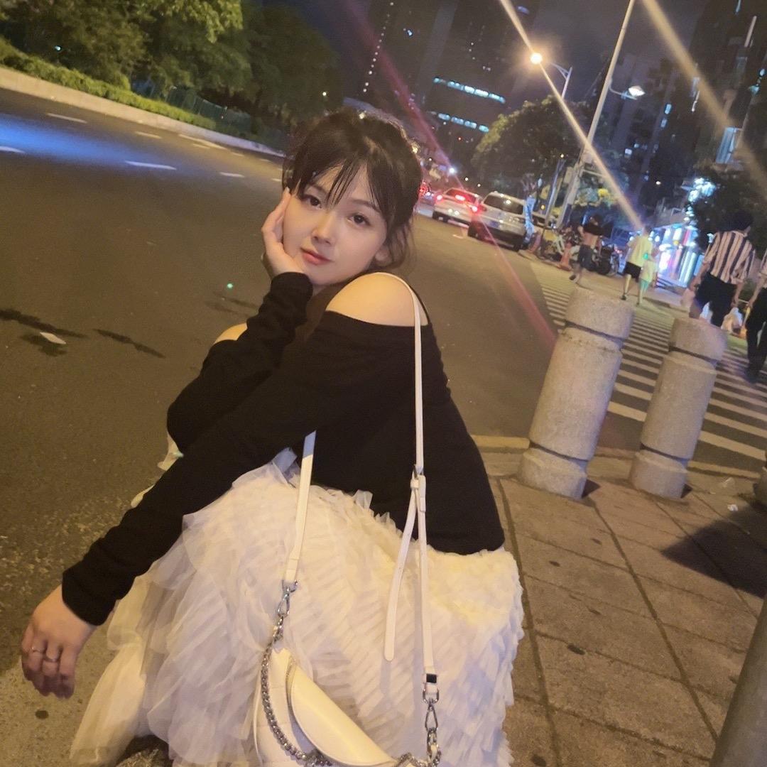 丹丹锅手🎙️（饿扁了）