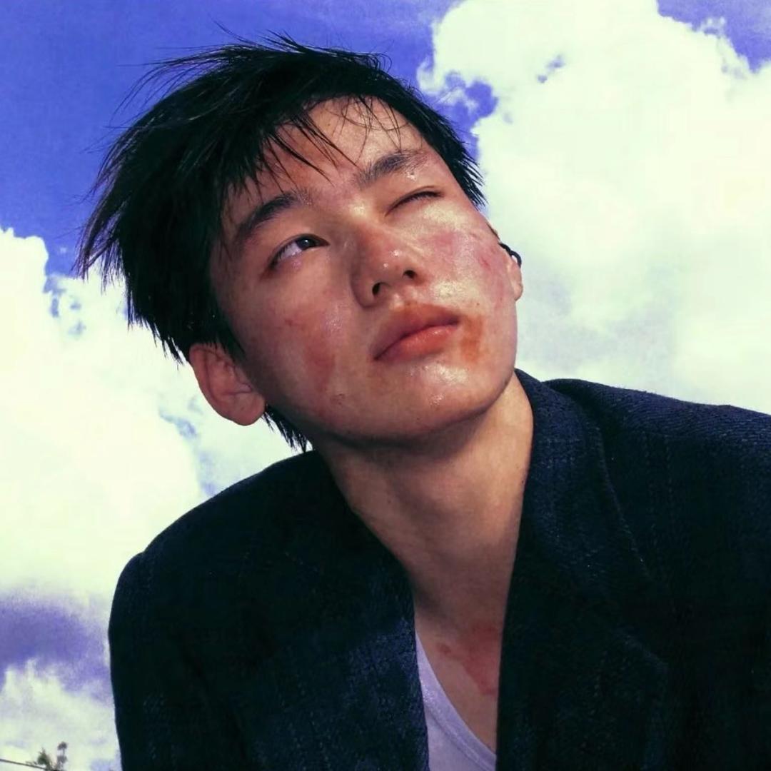 䒙麵王子.
