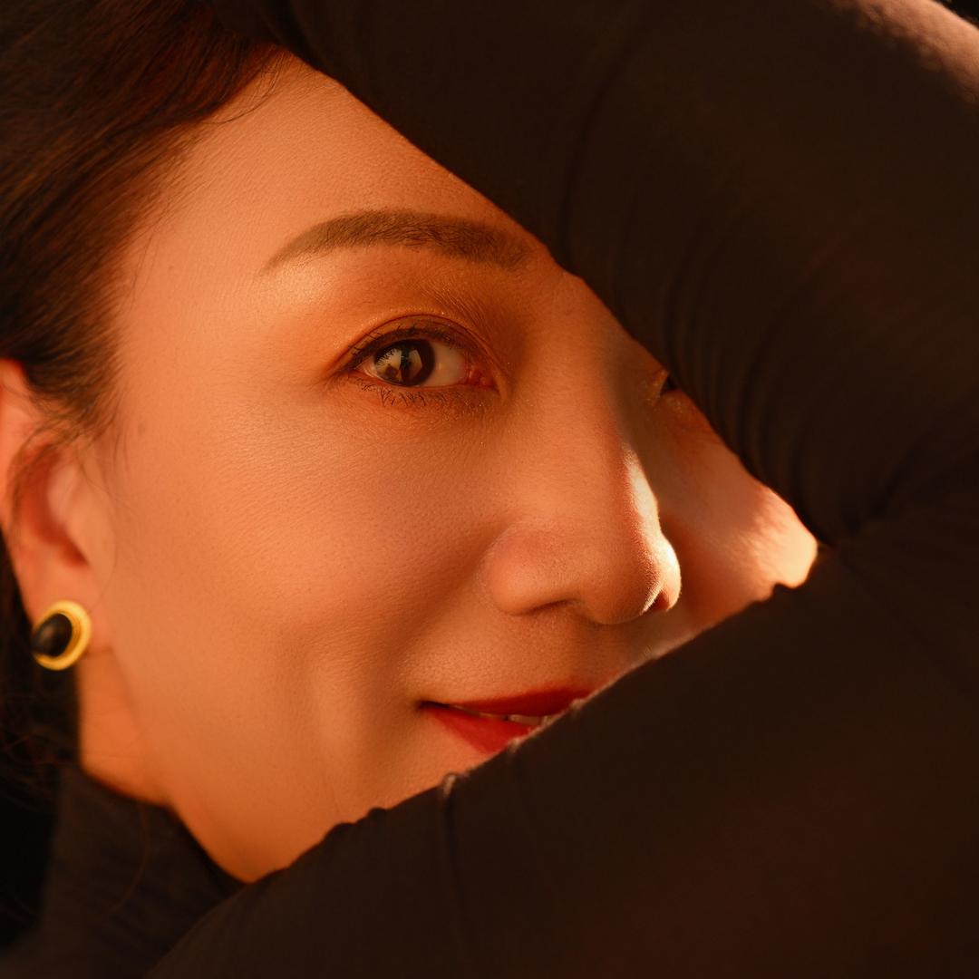 .乌兰.