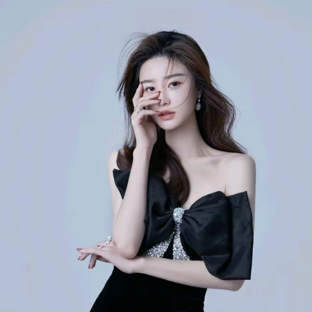 邱莹莹(爆款衣橱)