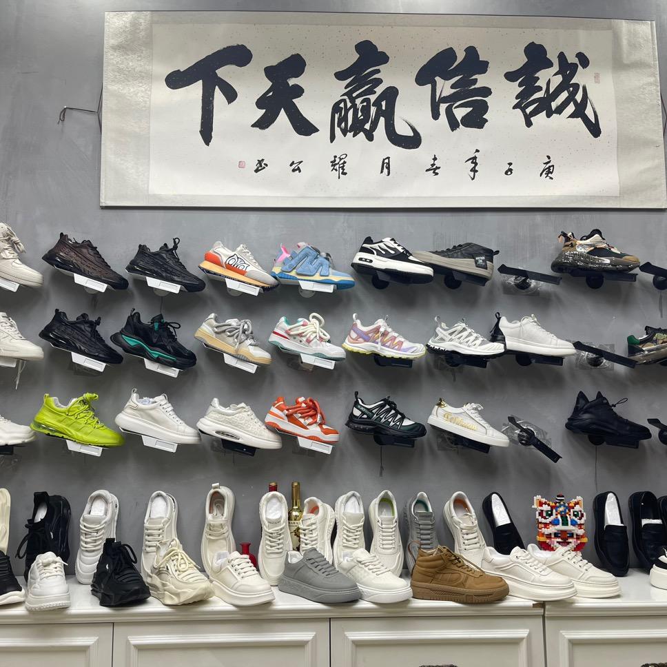 温州曼迎男鞋