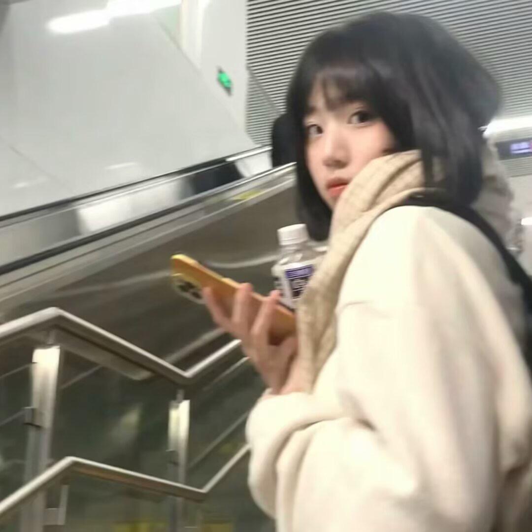 蒜泥石像🗿