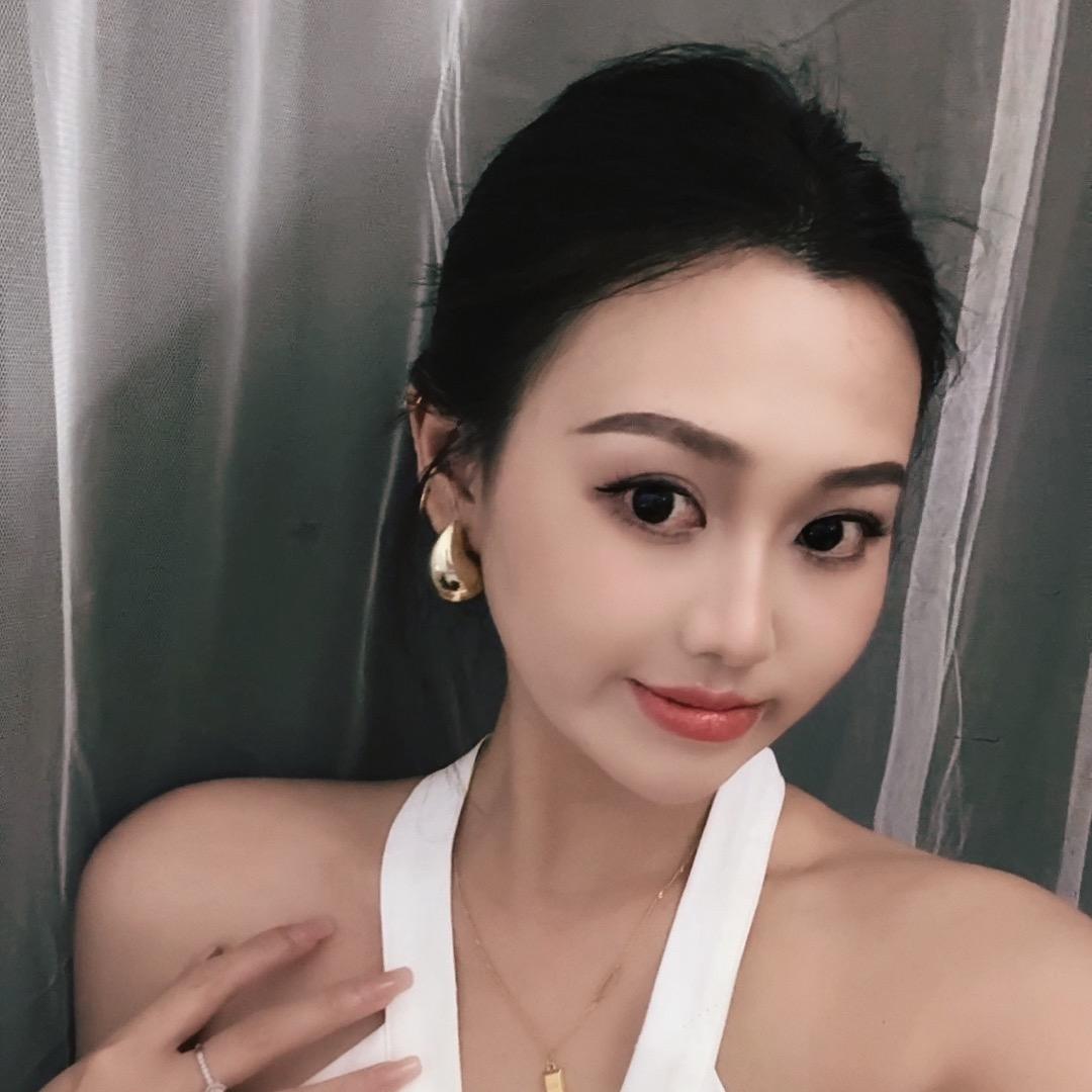 👧🏻¹⁹⁹⁷