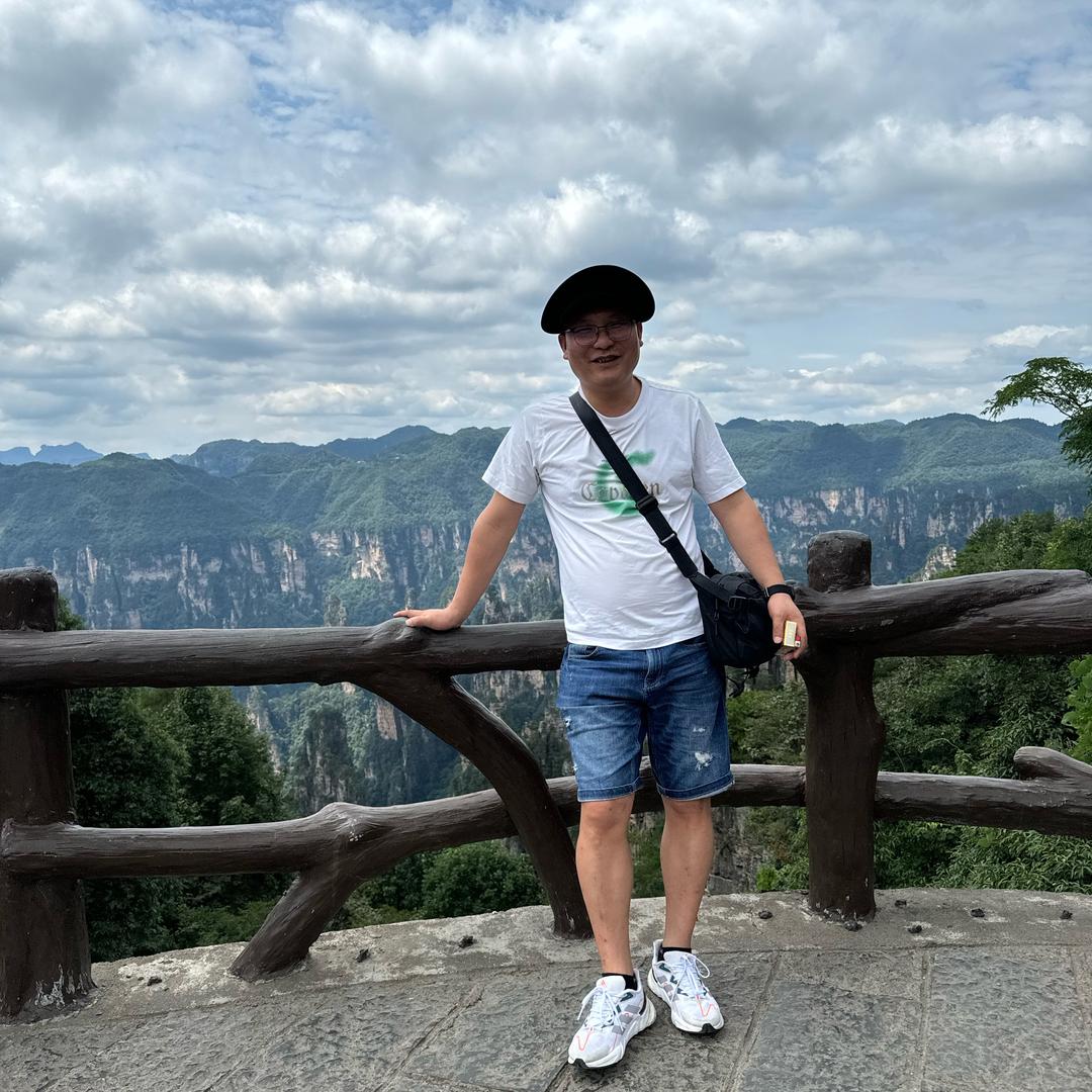 云飞扬Ron