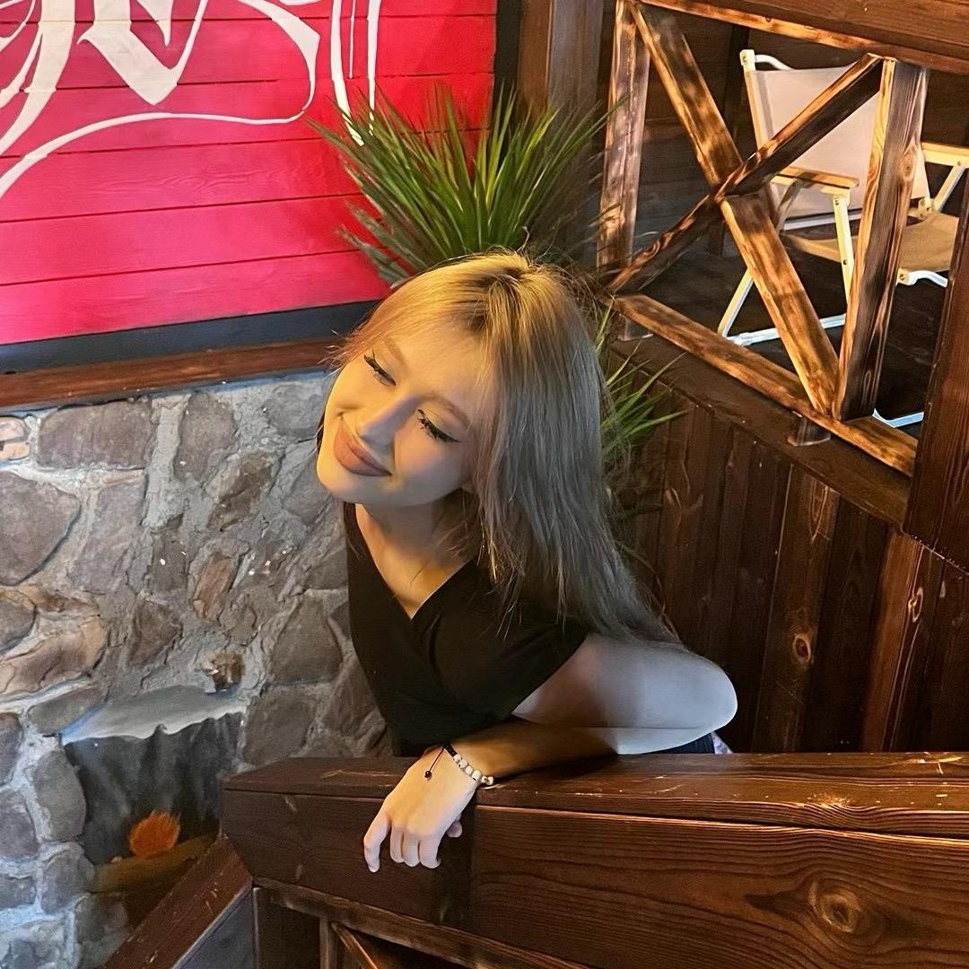 Dina.