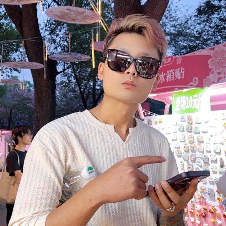 只可惜没能成为你的白马