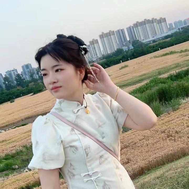 小梅花🌸服饰集合店