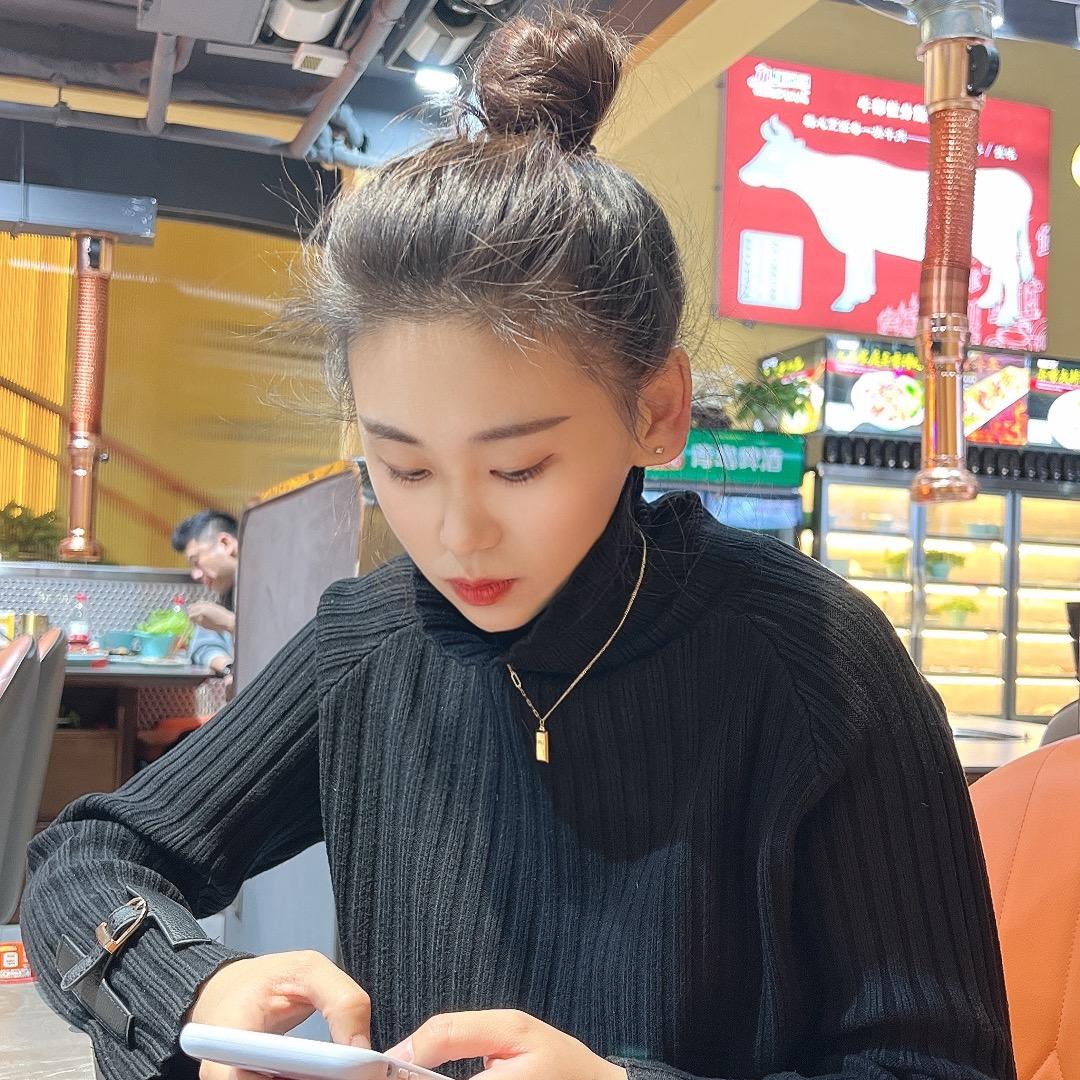 爱吃凉皮麻辣烫的佳佳
