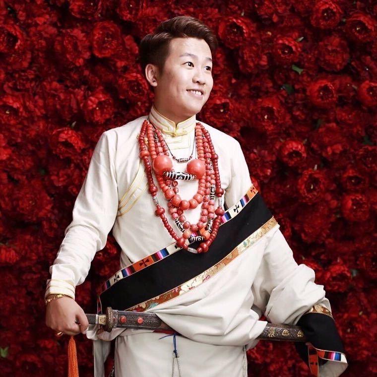 绛红嘉措直播