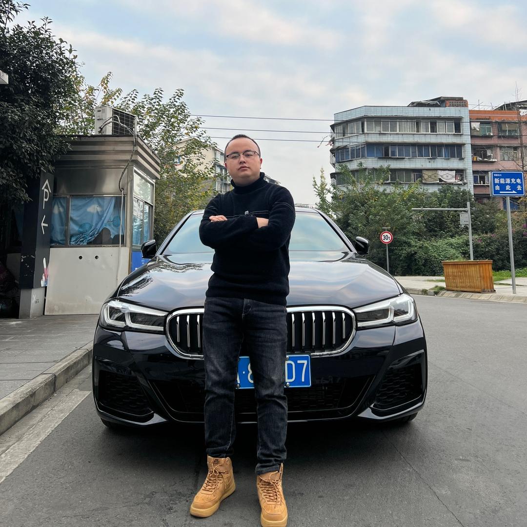 强哥成都云轻风
