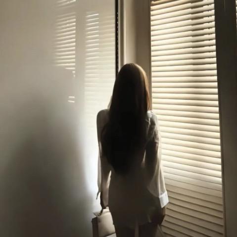 不会说情话.