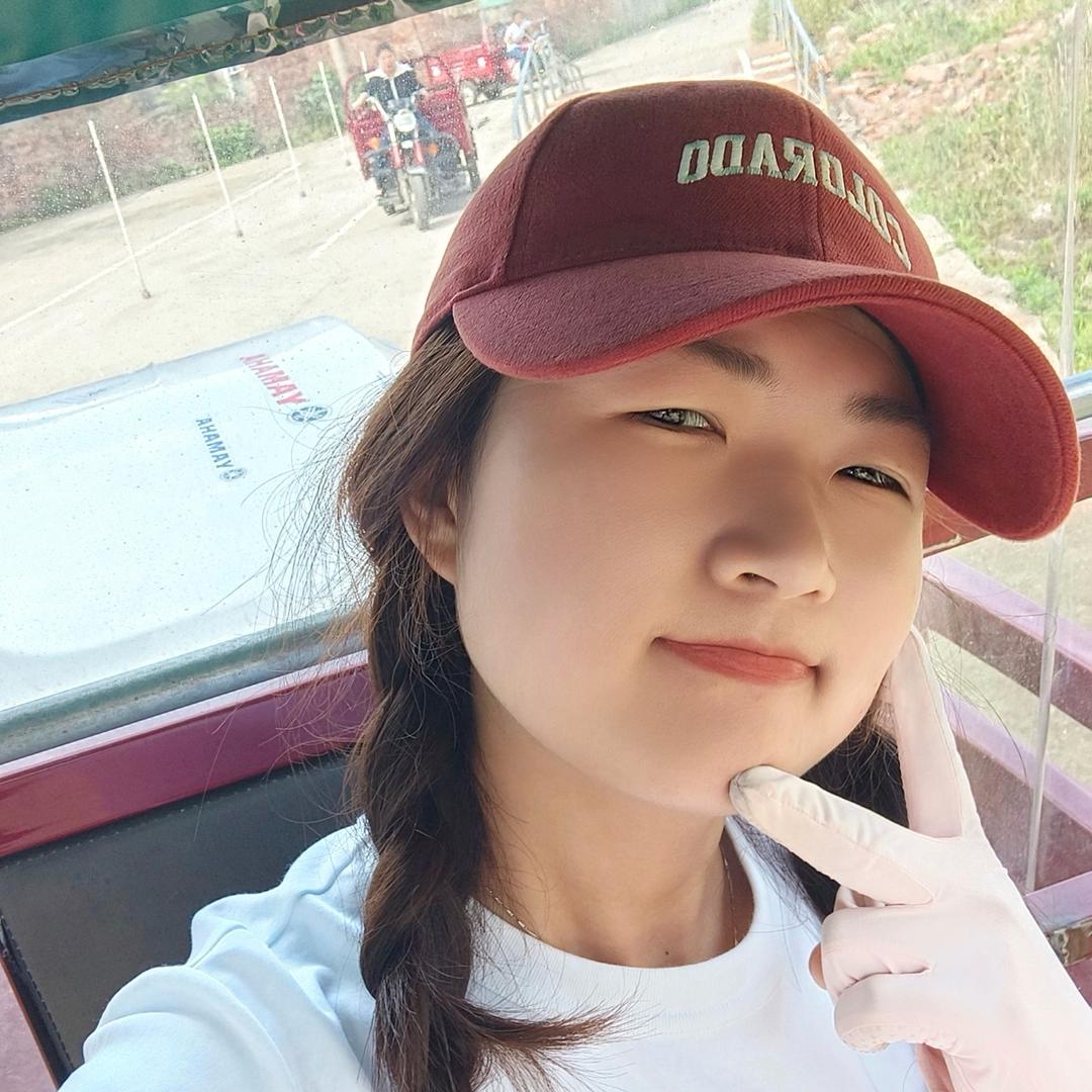安岳女教练李妹崽