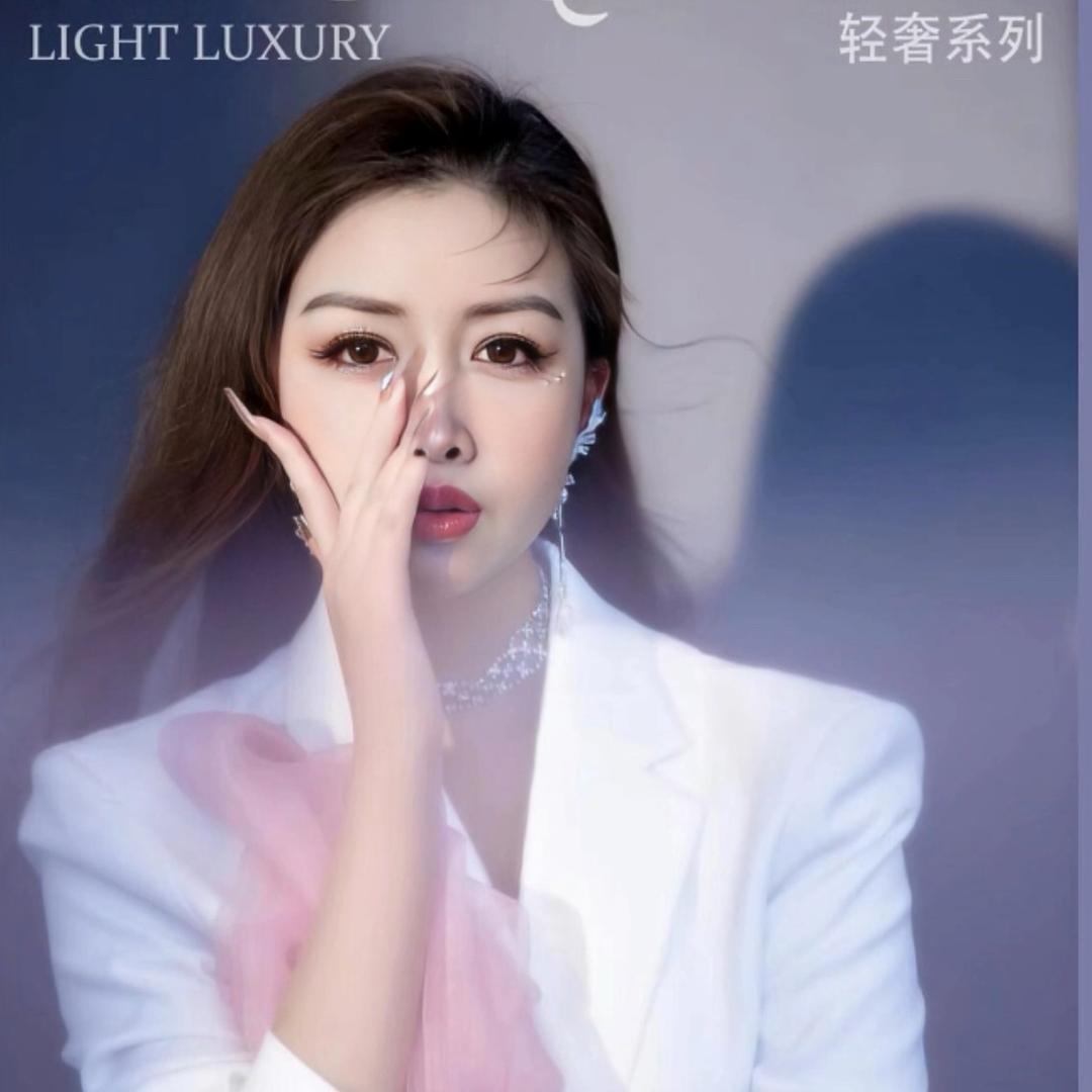 封丘做眉眼唇定妆的王老丝儿