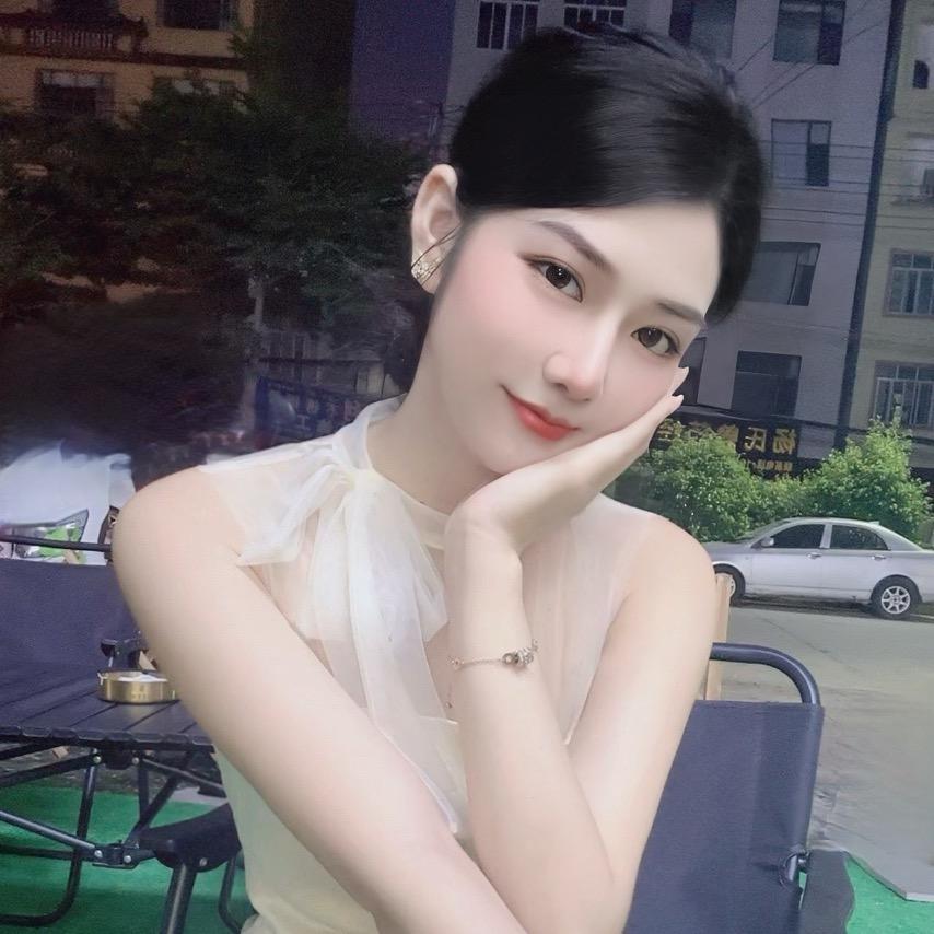 诗诗🍒（今喜屋🧚‍♀️奶茶妹）