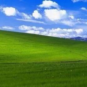 淡蓝色