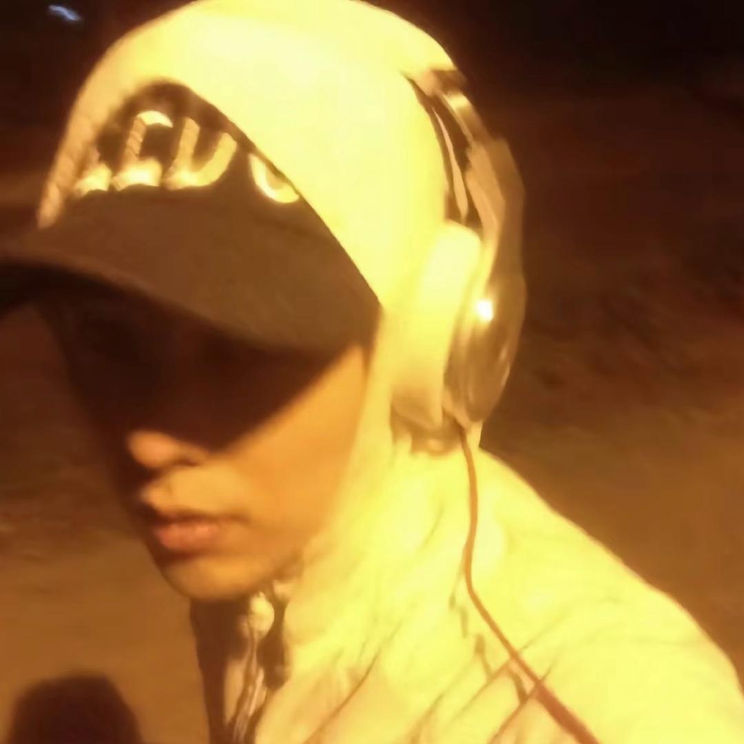 我又不是你的牡丹