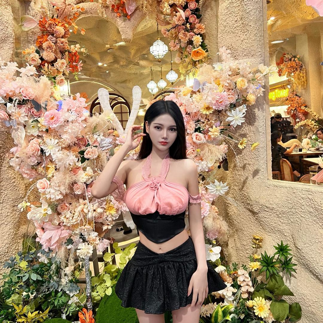 喵了个咪🐱