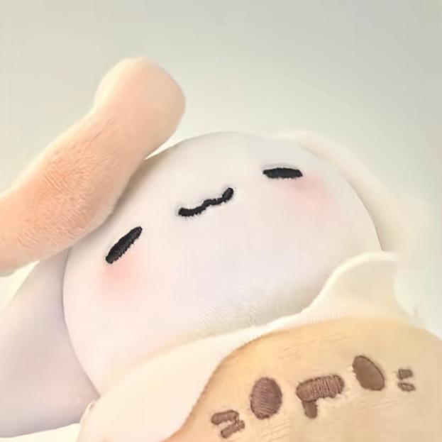 ꒦ິ^꒦ິ