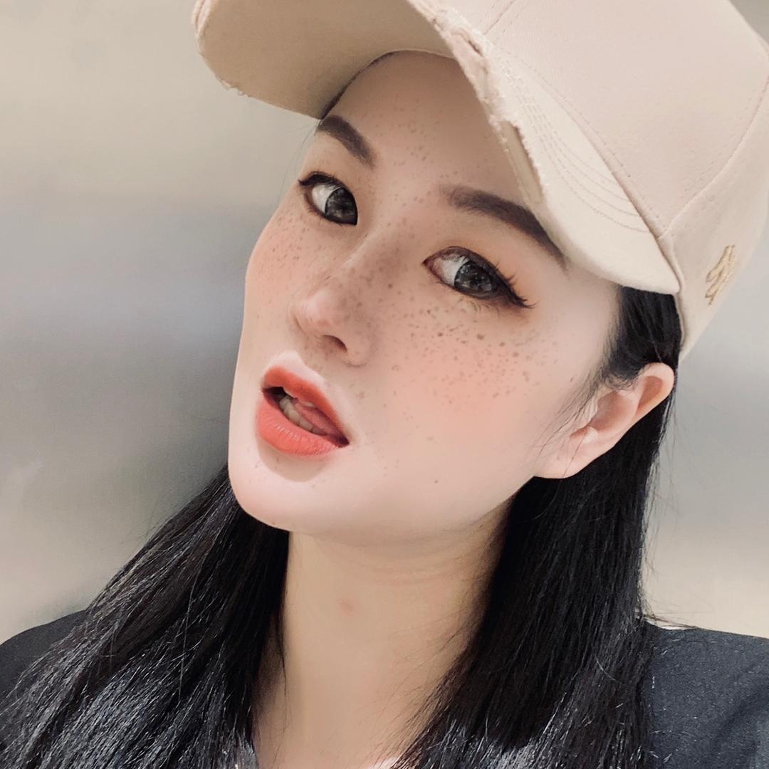 伊伊