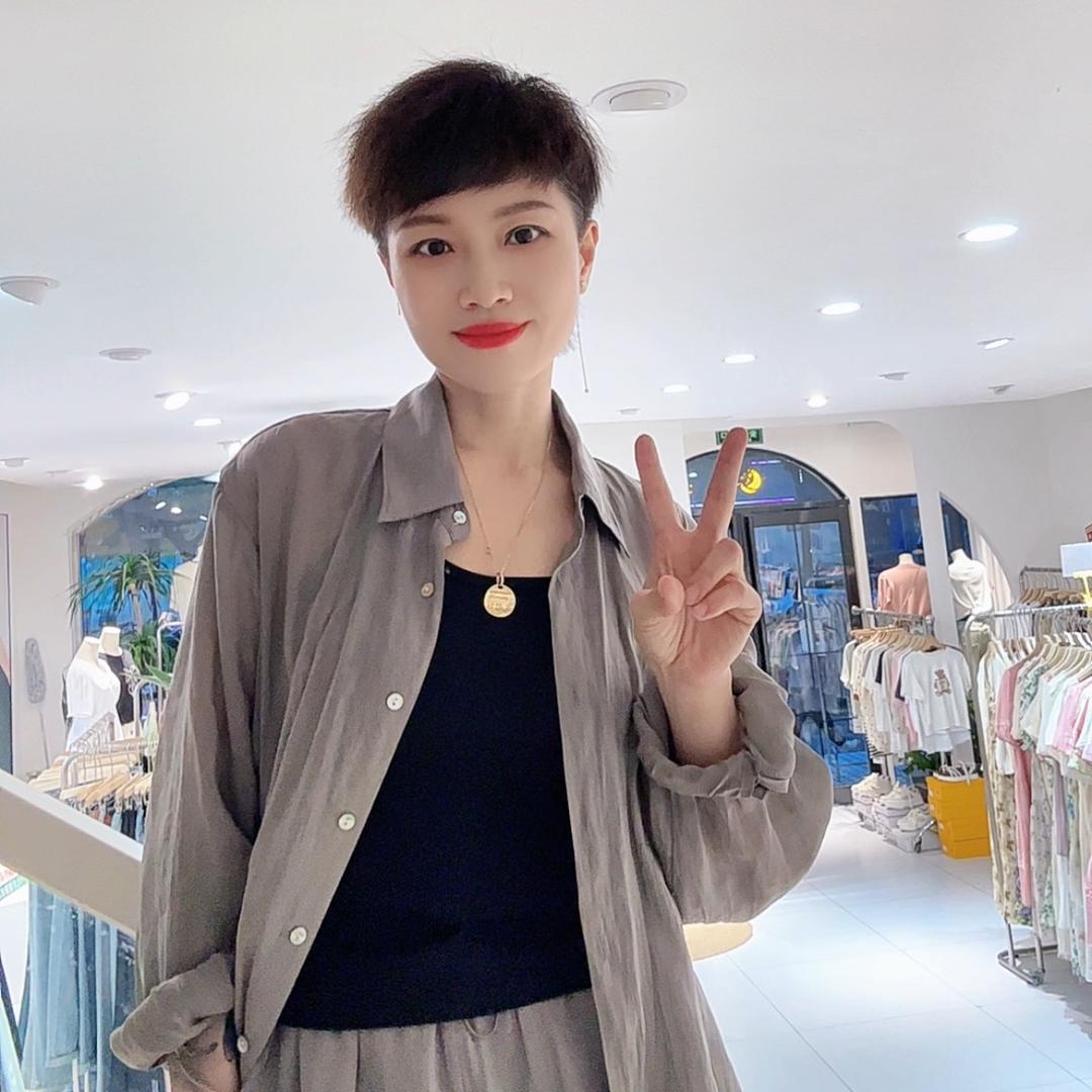 新乡市高新区原素服装店
