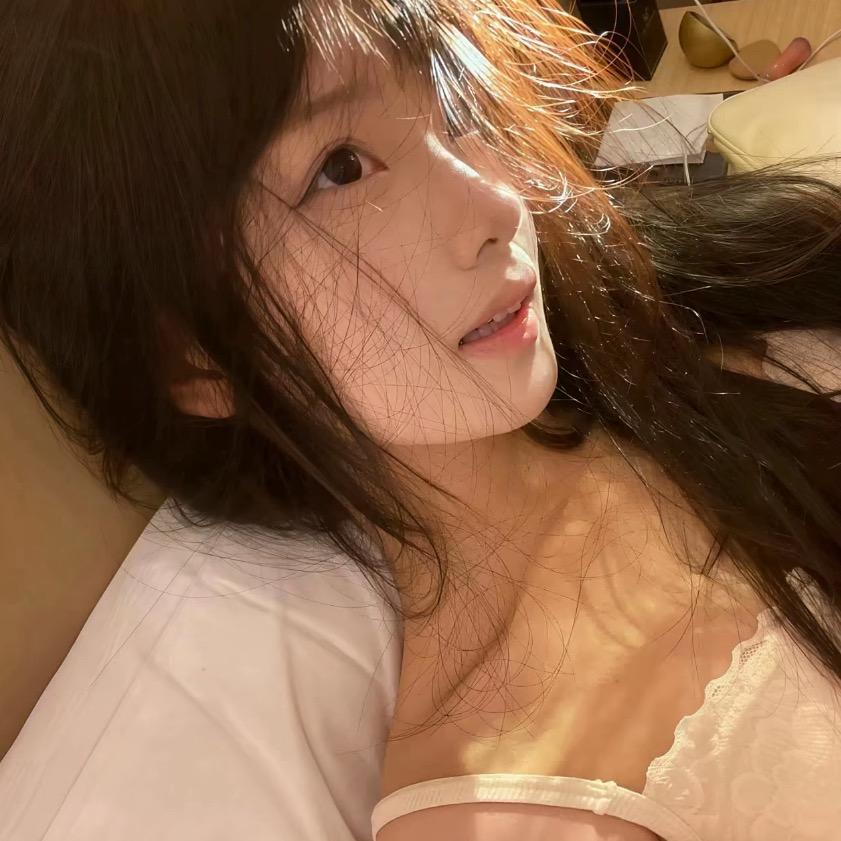 小呆雯^
