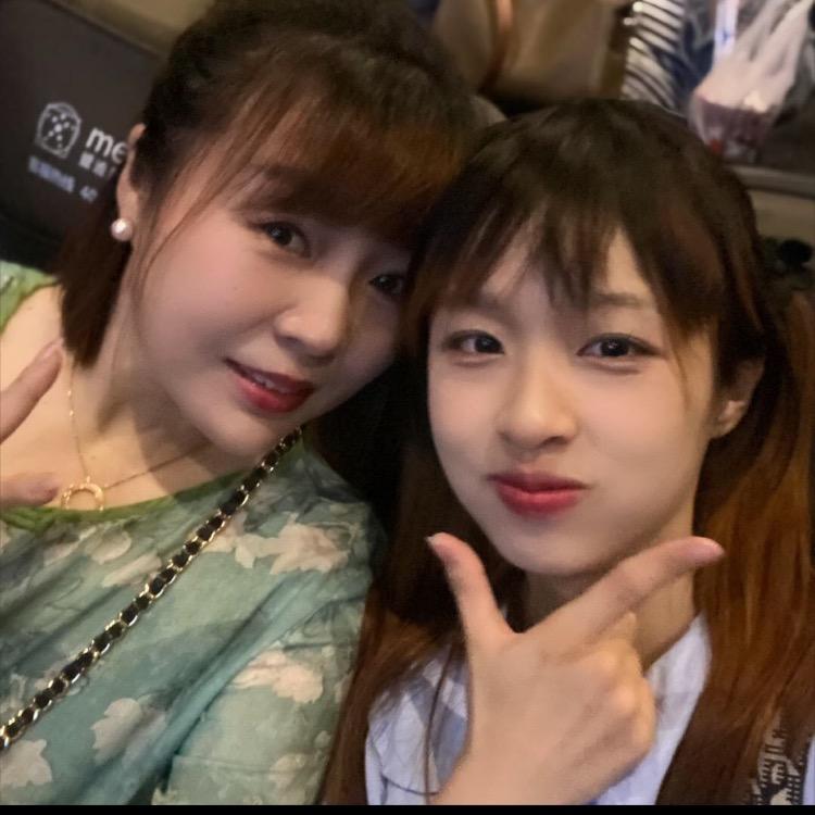 宝姐❤️蛋蛋一家人❤️婚礼大场助理