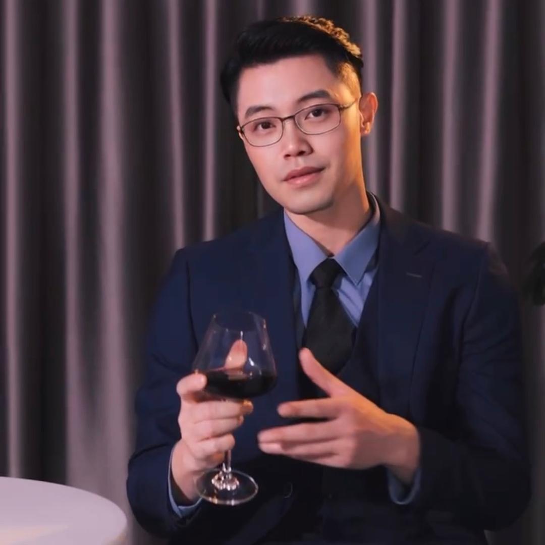 毕节梁才学校周老师