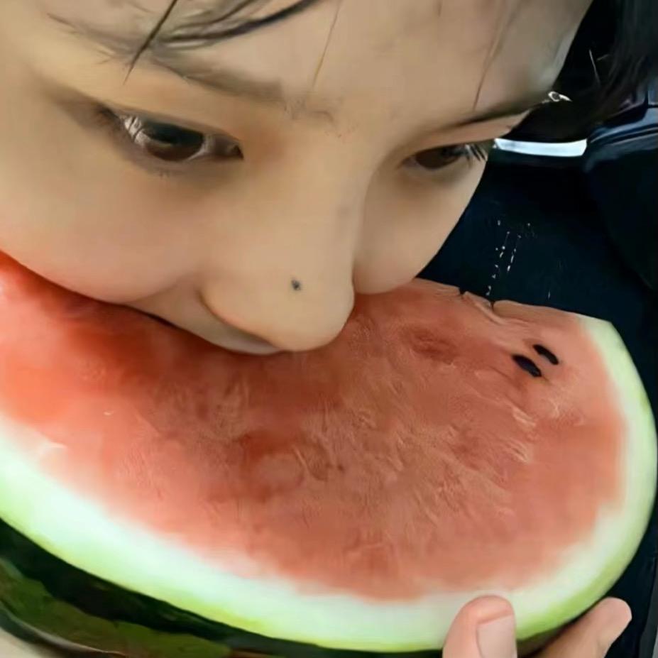 西瓜૮🍉ა