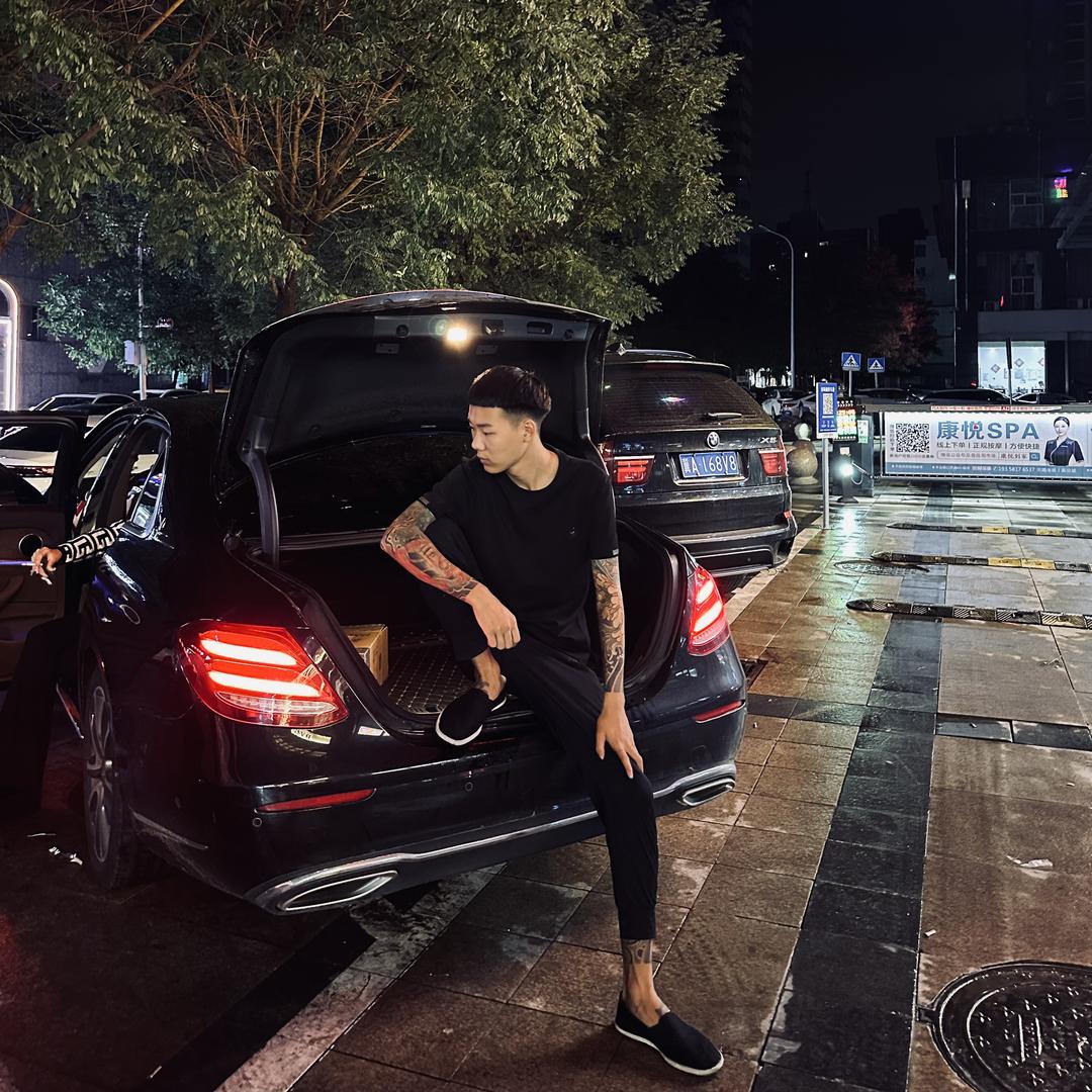 A哲宇.