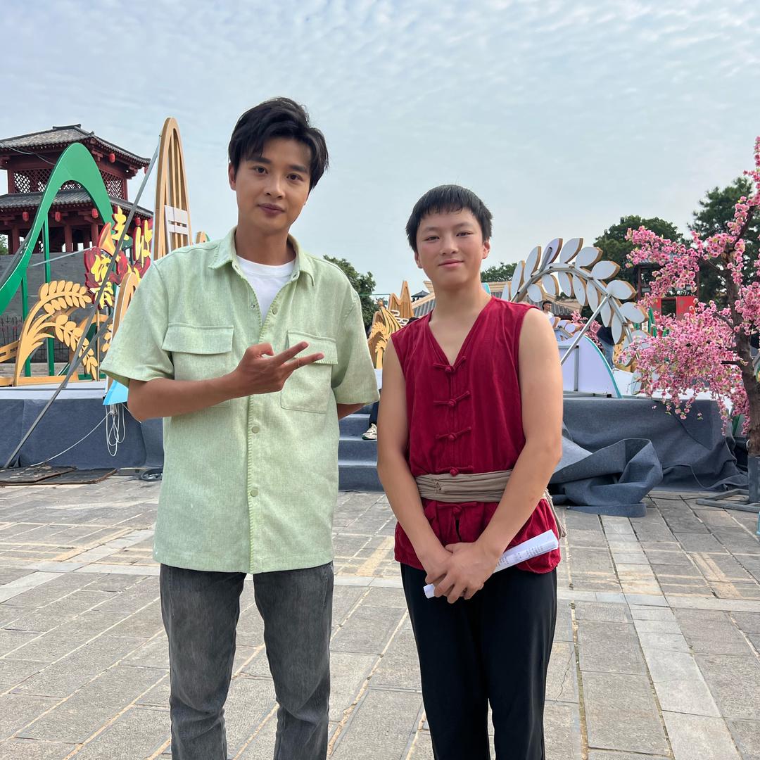 顶碗少年君宝