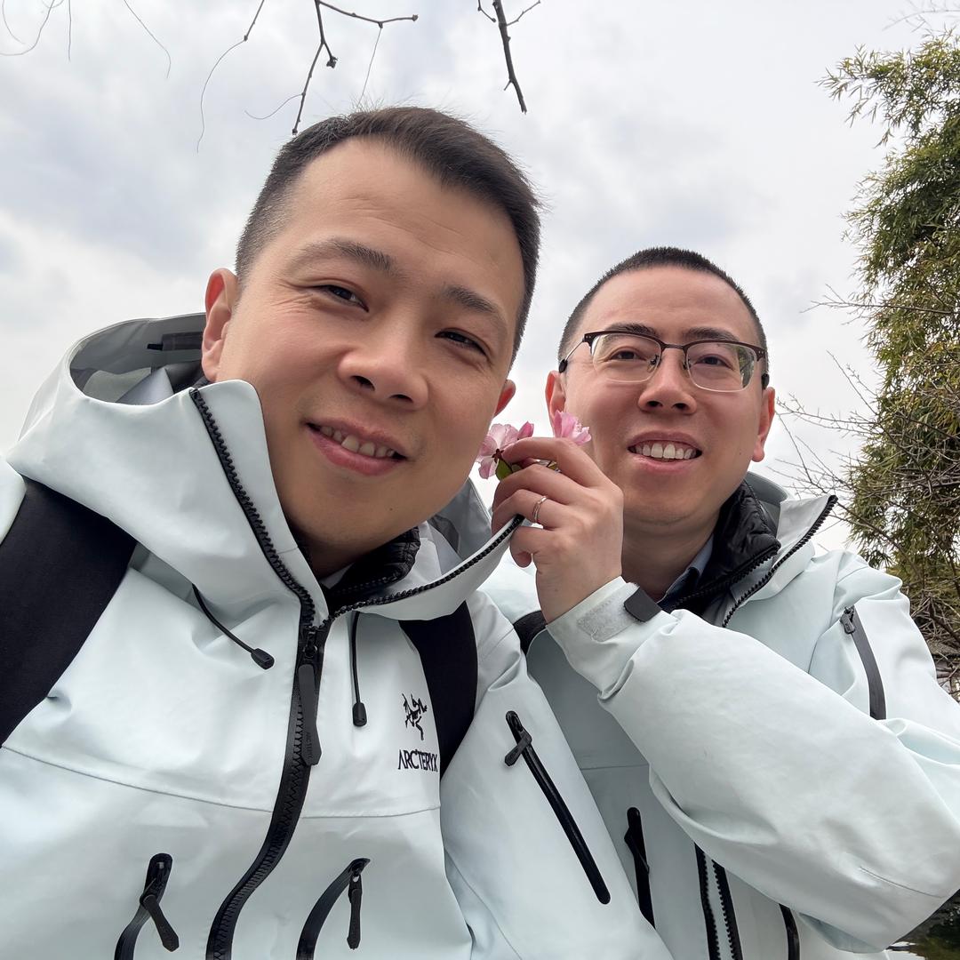老许和小向