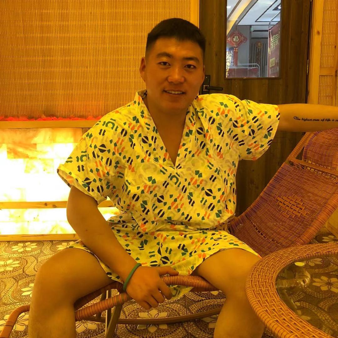 回收废旧金属小王