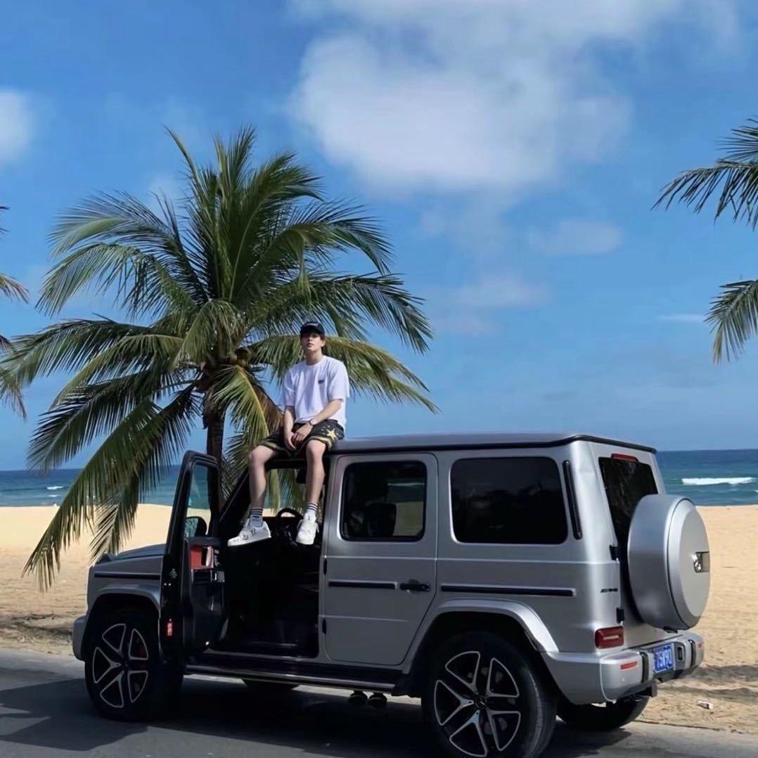 她说所爱隔山海.