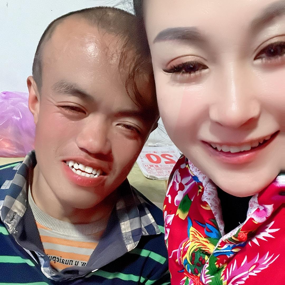 大女人与小丈夫