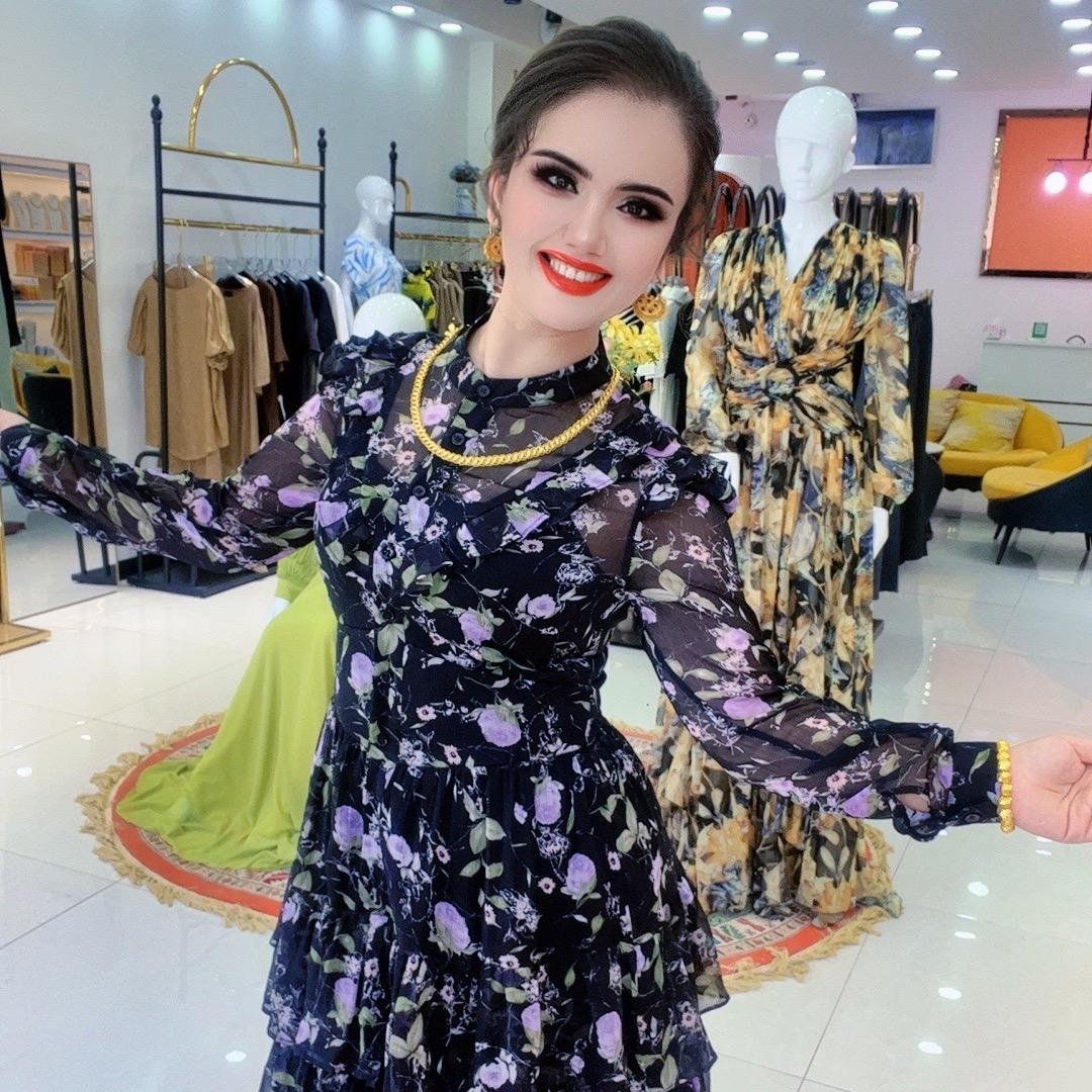 阿瓦提县帕尔孜娜服装销售店小号