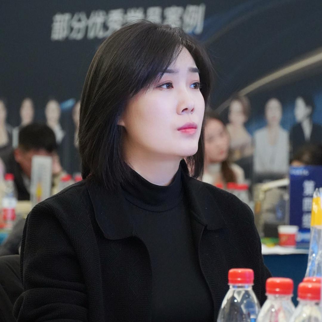 臻畅美业艳子