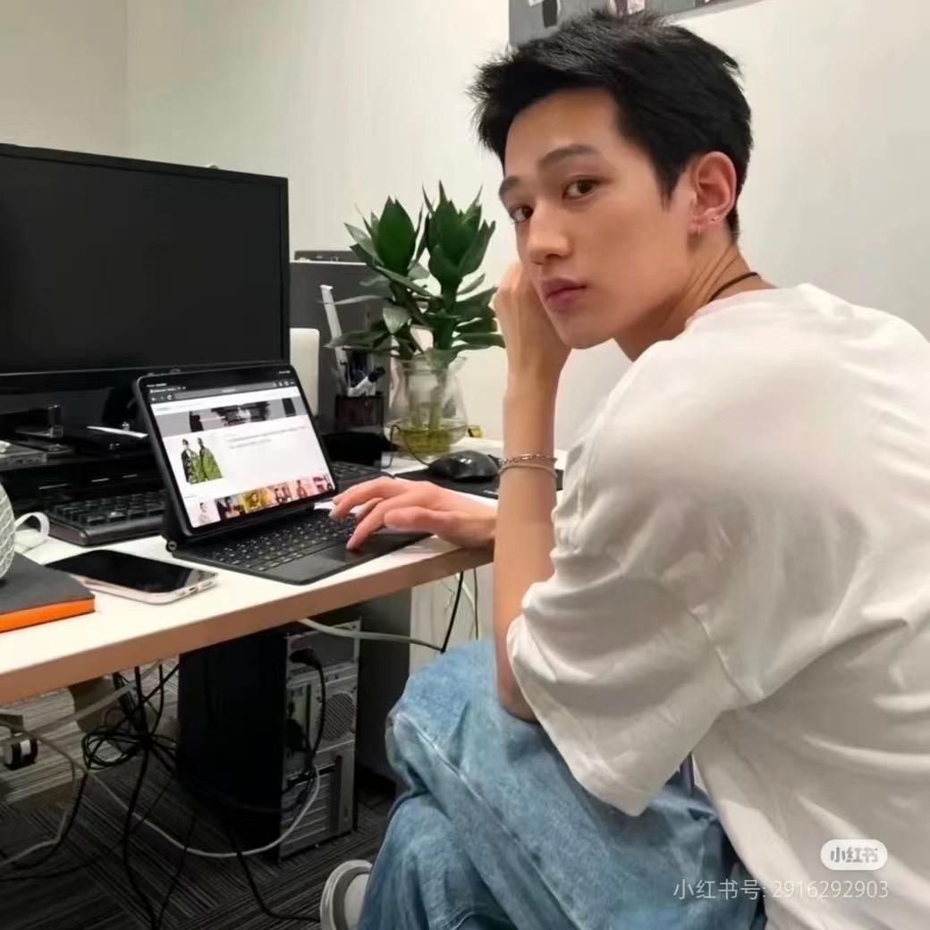 我不是卷毛