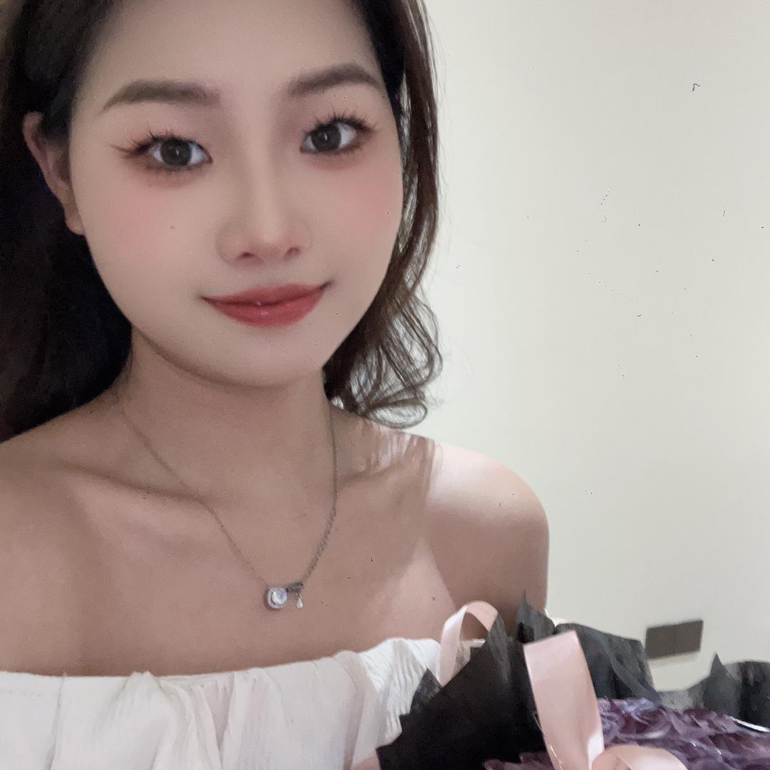 小黎.