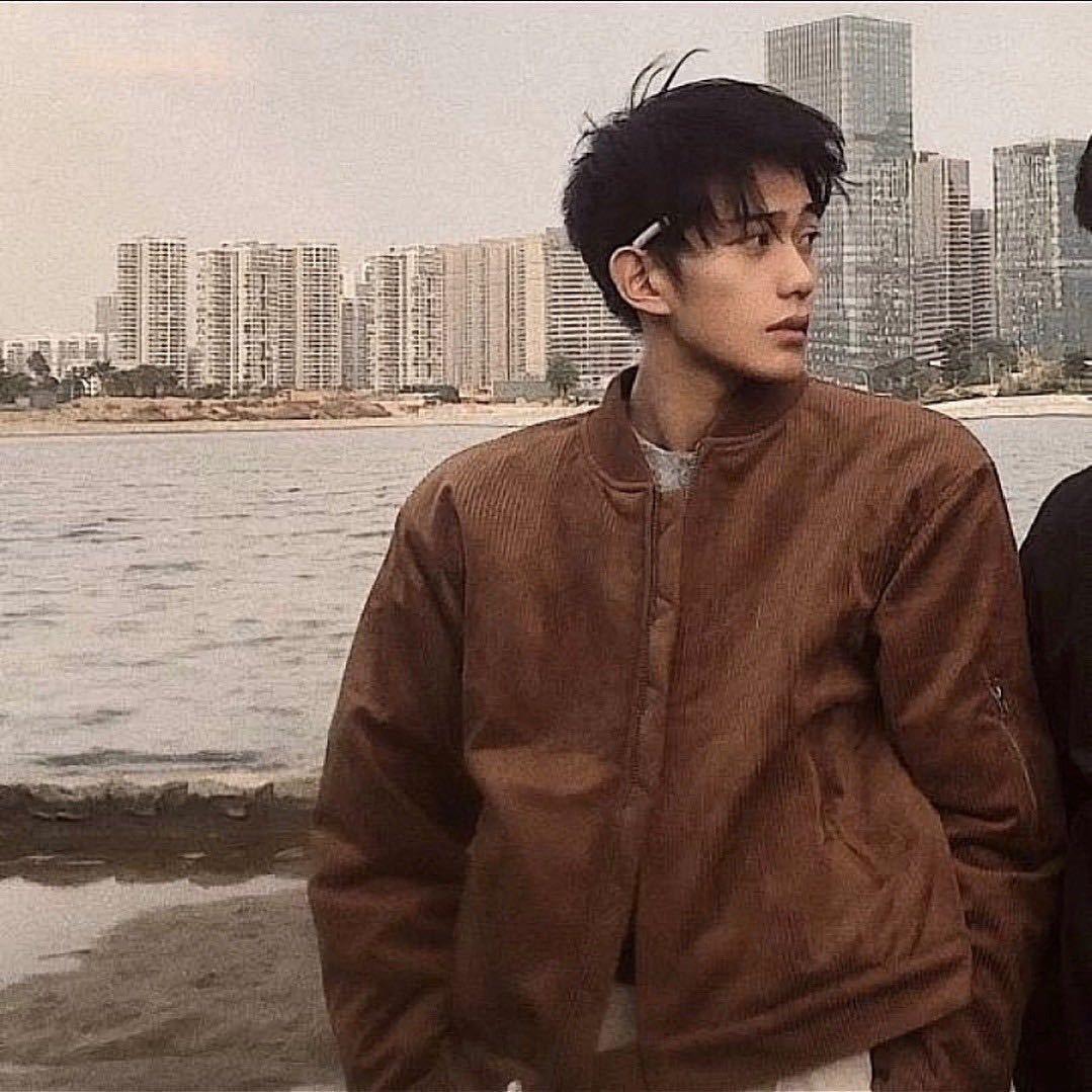 明明白白洪世贤¿