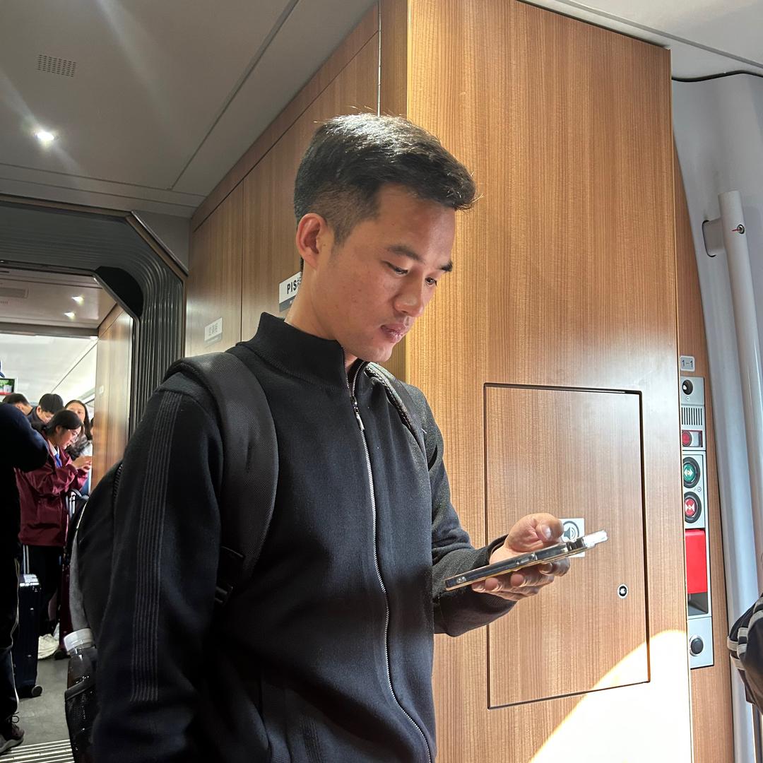 海亮教育李老师