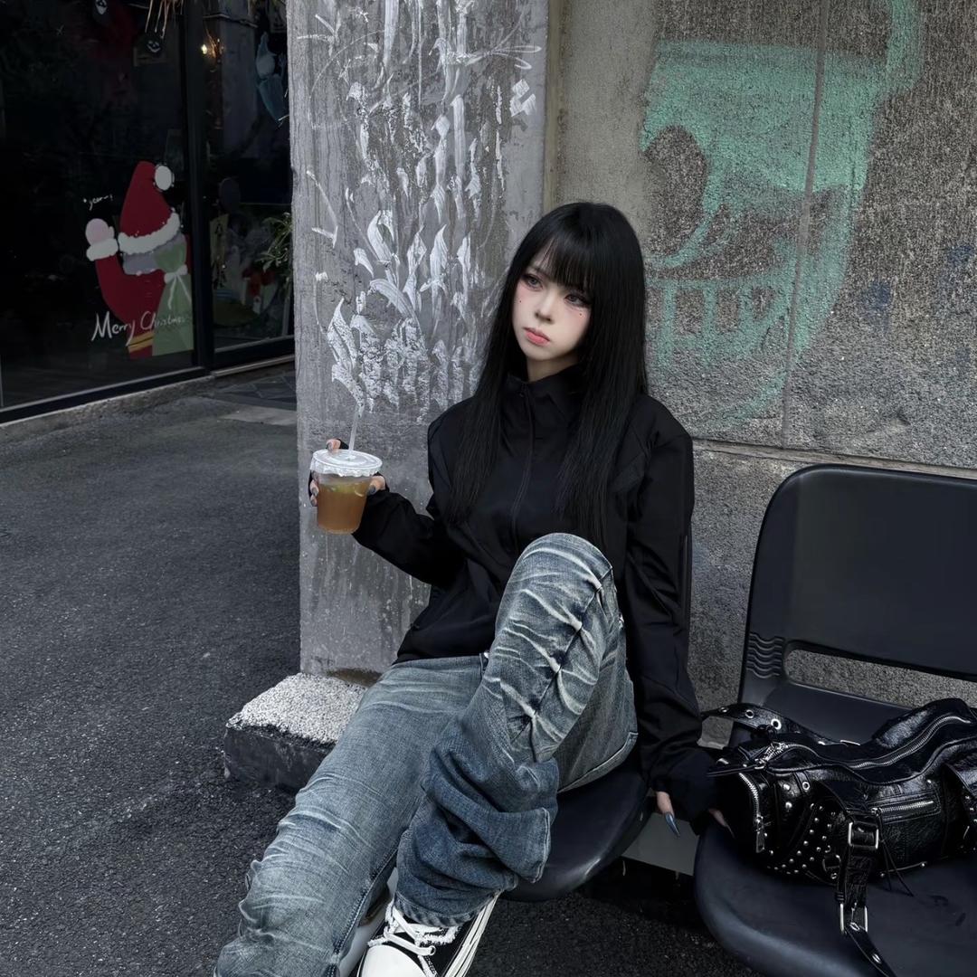 查干伊很